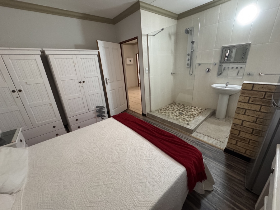 12 Bedroom Property for Sale in Klein Brak Western Cape